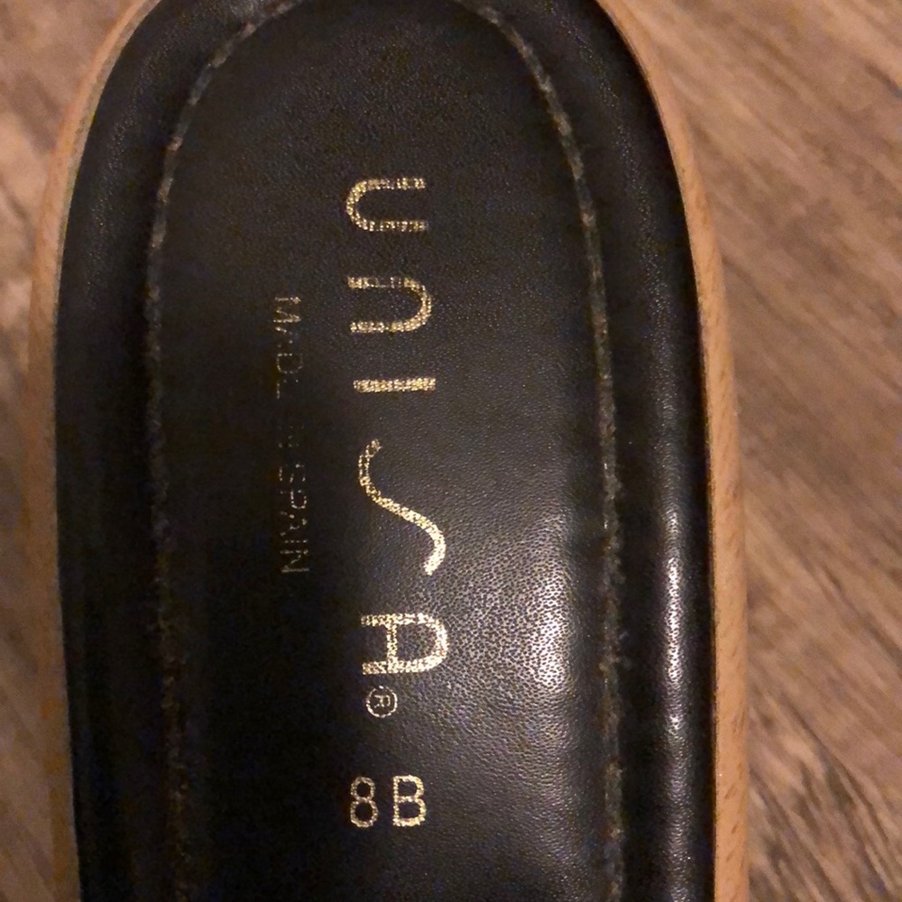 Sandals - Picture 3 of 4